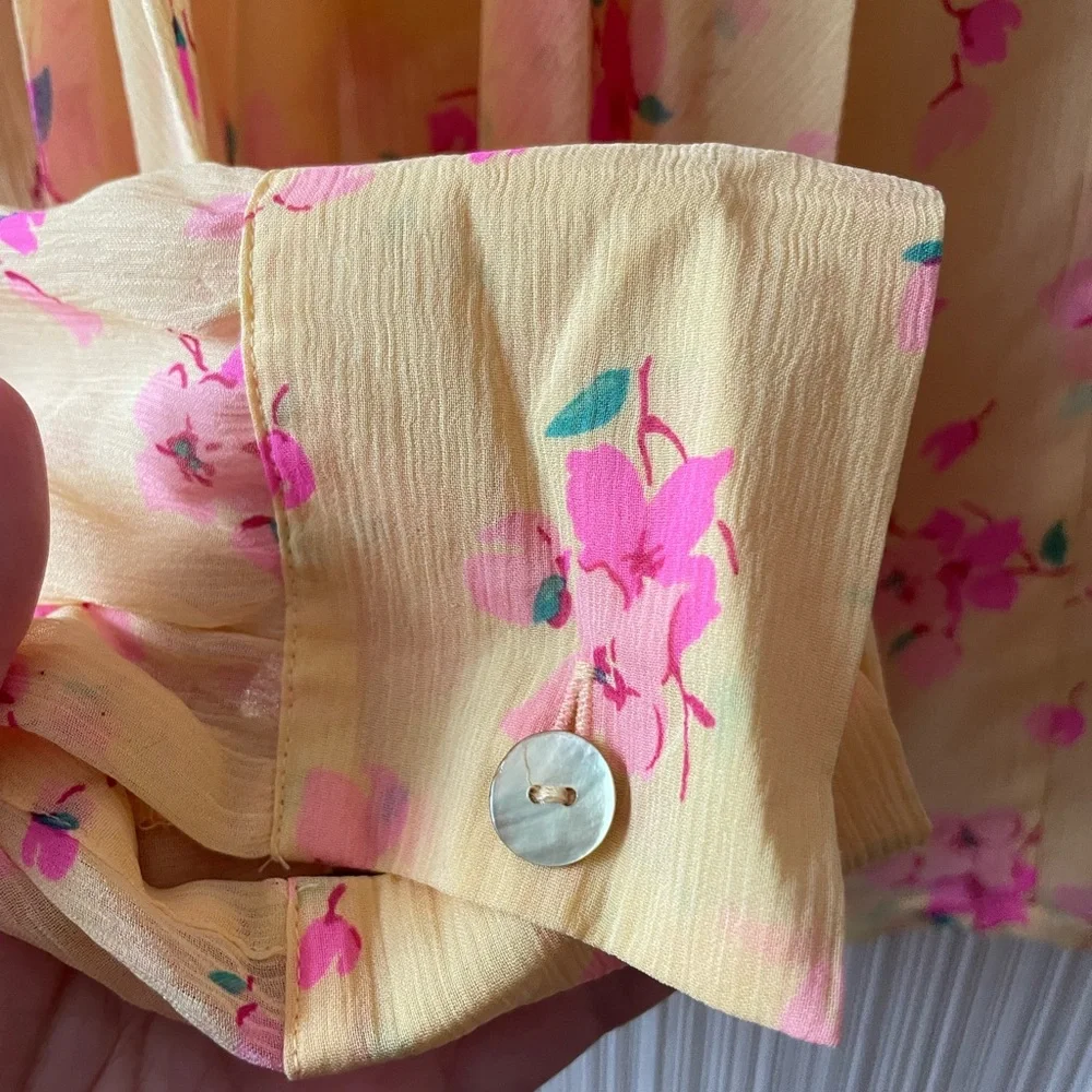 Linea by Louis Dell'Olio Yellow and Pink Floral 100% Silk Blouse - Picture 4 of 7